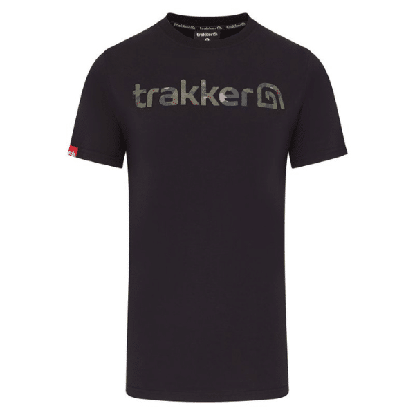 Camiseta negra Trakker con logo CR y diseño de camuflaje